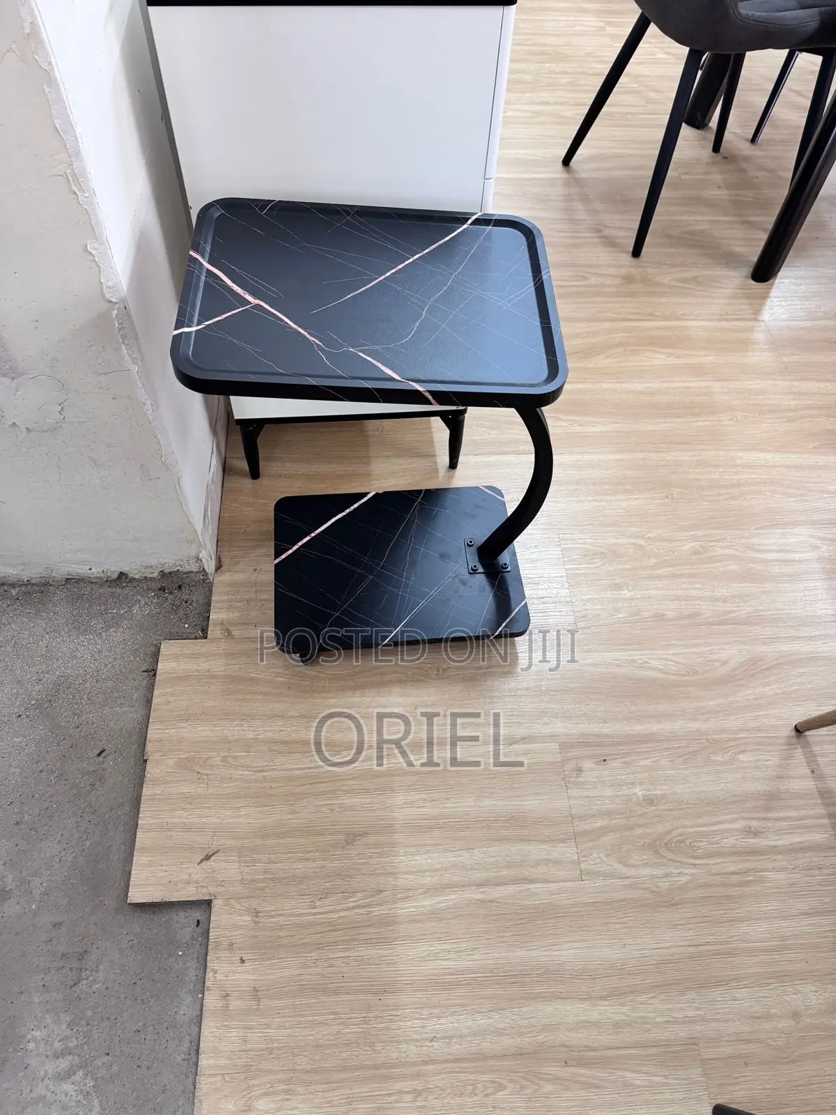 Side Table : Modern Marble C-Shaped Side Table