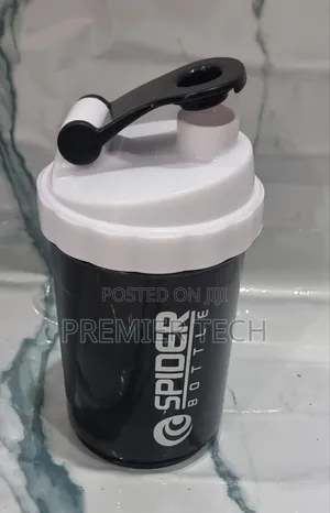Spider Bottle Cocktail