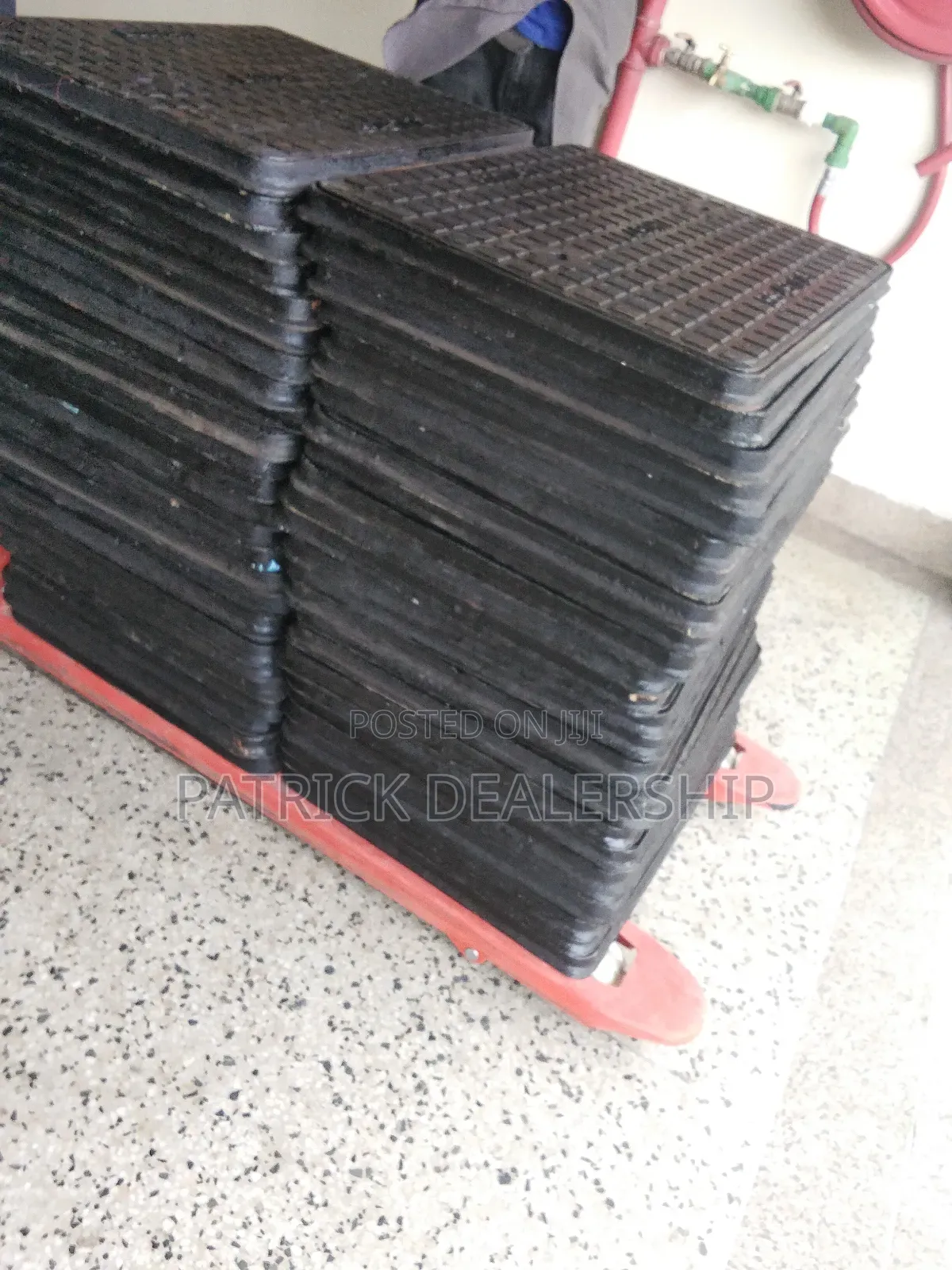 Medium Duty Manhole Cover