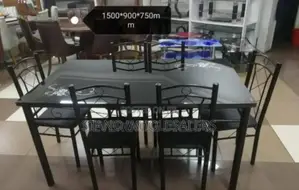 With Top Glass. New 6 Sitter Dinning Table.