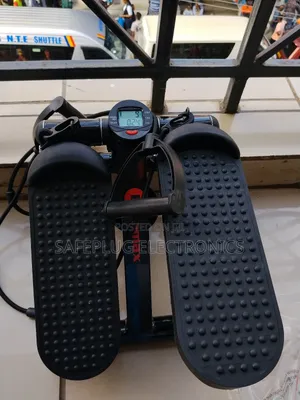 Stepper: Jet Black / Premium White-Black Combo -Mine Stepper