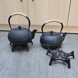 Large Capacity (1600ml )Japanese-Style Cast Iron Teapot With a Trivet