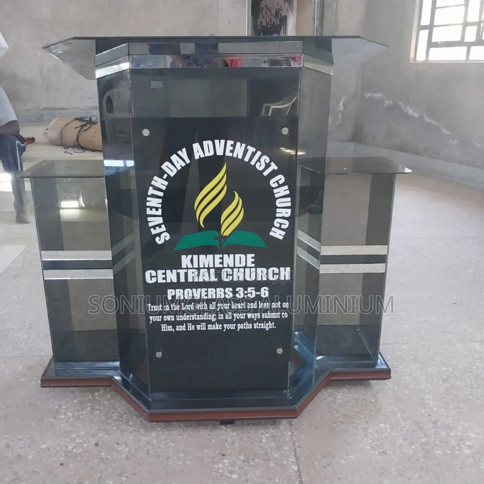 Podium Glass