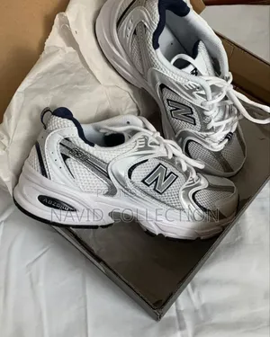 Unisex Sneakers