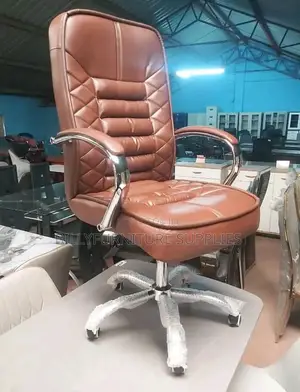 Swivel Executive Chair for Office Use