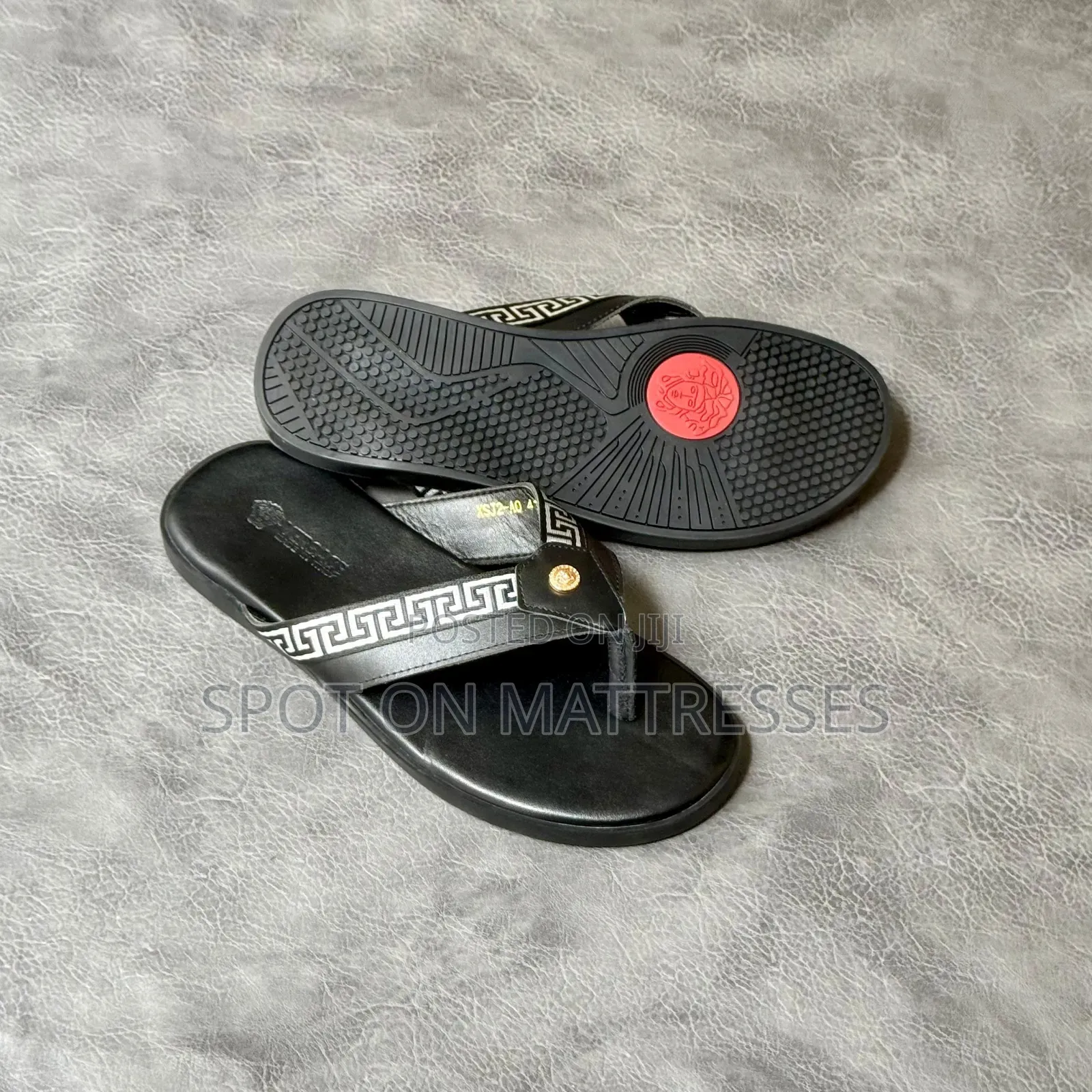 Fire Si Fire! Classic Gucci Sandals For Men. Available Sizes 39 - 46.