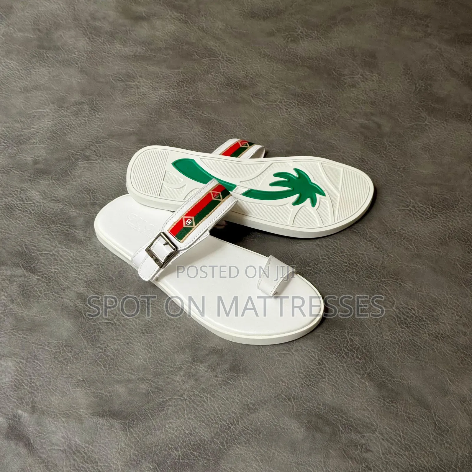 Fire Si Fire! Classic Gucci Sandals For Men. Available Sizes 39 - 46.