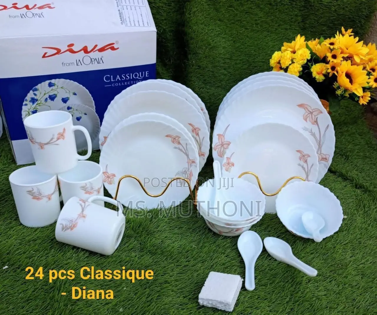 Diva 24 PCS Classique Mystrio Black Dinnerware Set.