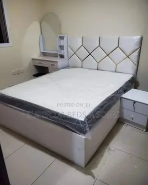 White Diamond Headboard Bed Size 5 by 6