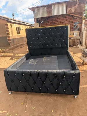 Black 5 by 6 Tufted