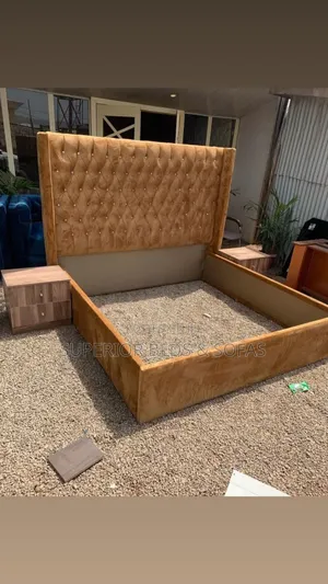 Gold Tufted Bed Size 5 by 6