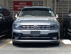 Volkswagen Tiguan 2019 Gray