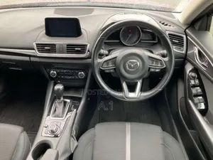 Mazda Axela 2018 Red