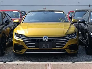 Volkswagen Arteon 2.0T SE R-Line w/19 AWD 4MOTION 2019 Yellow
