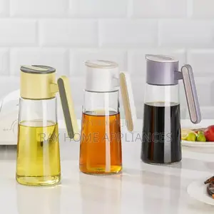 Glass Oil Dispenser Capacity 620ml Glass and Hard Plastic Auto Flip
