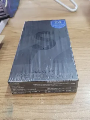 New Samsung Galaxy S22 5G 256 GB White