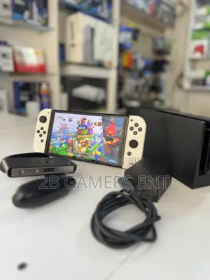 Nitendo Switch Oled, Pre Owned