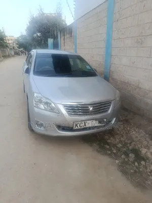 Toyota Premio 2012 Silver