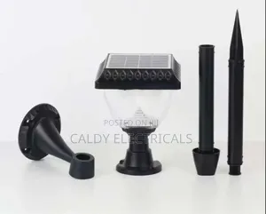 Unique Modern Solar-Powered Led Gate/ Garden Light
