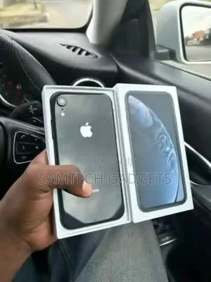 Apple XR 128 GB Black