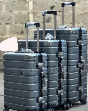 Luxurious Rubber Modern Suitcase