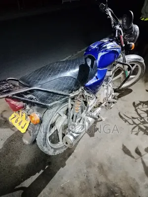 Bajaj Boxer 100 2022 Blue