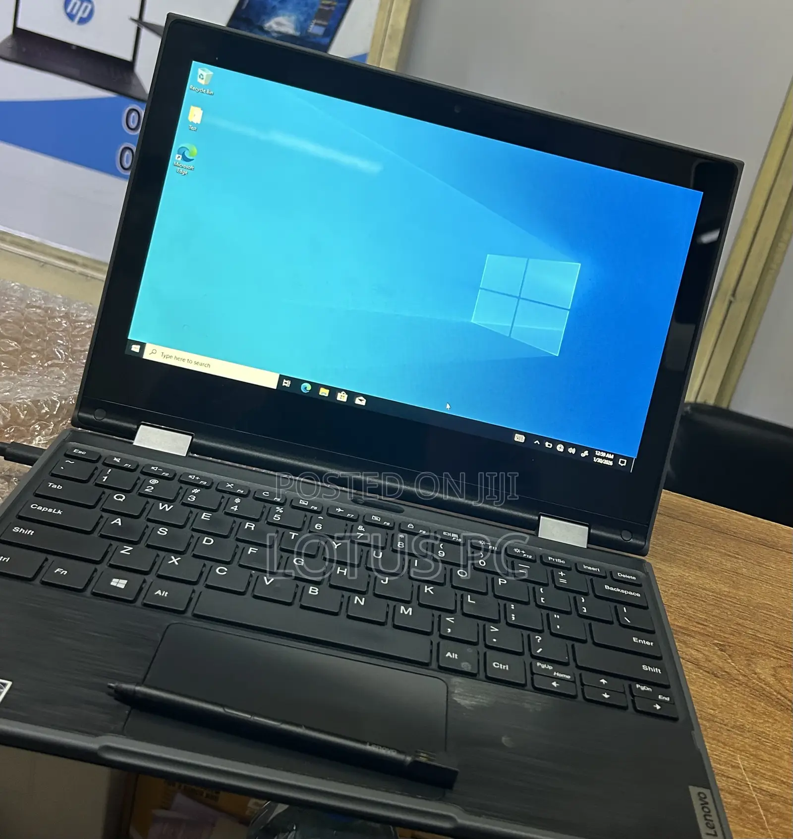 Laptop Lenovo 300e 4GB Intel Celeron SSD 128GB