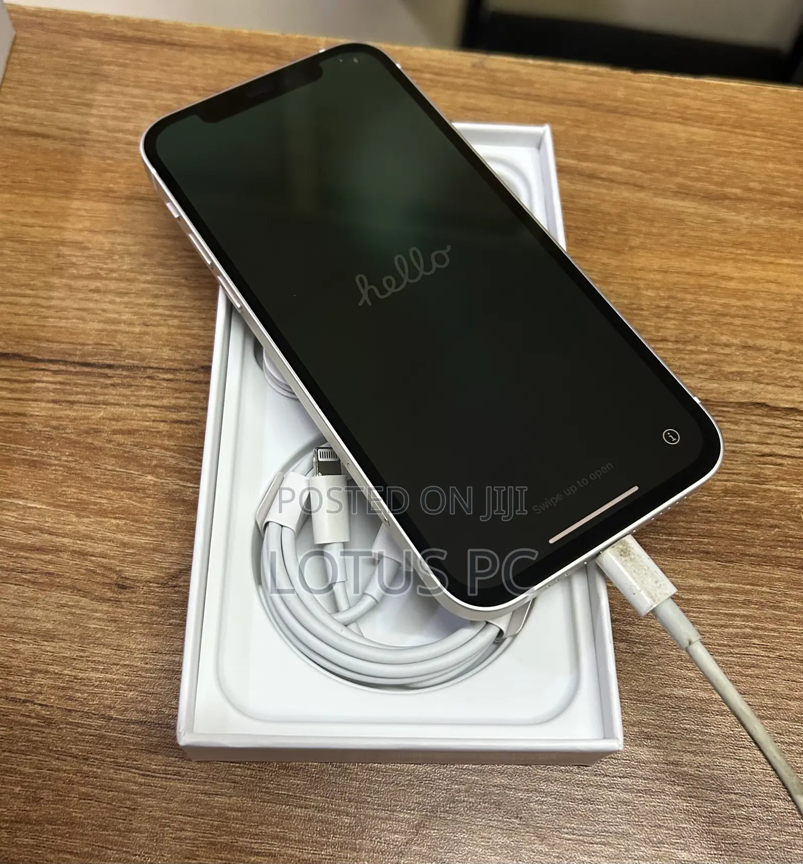 New Apple iPhone 12 128 GB White