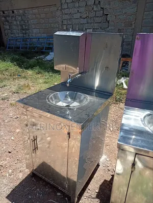 Foot Pedal Hand Wash Station. For Hotels, Hospital, Schools Offices