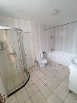 3bdrm Apartment in Mbaazi Rd., Valley Arcade for sale