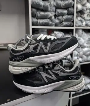 New Balance 990v6 Sneakers in the Black Colorway Size 40-45