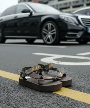 Nike Black Vista Open Shoes /Sandals