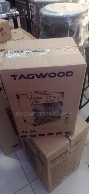 Tag Wood Speaker