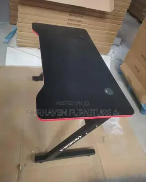 Modern Gaming Table – Strong Stylish Gaming Desk