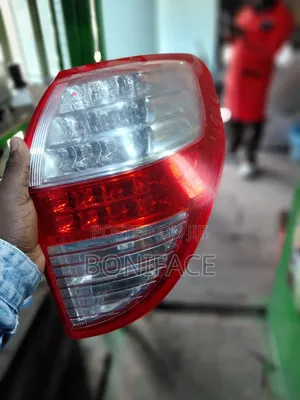 Tail Light Toyota Vanguard