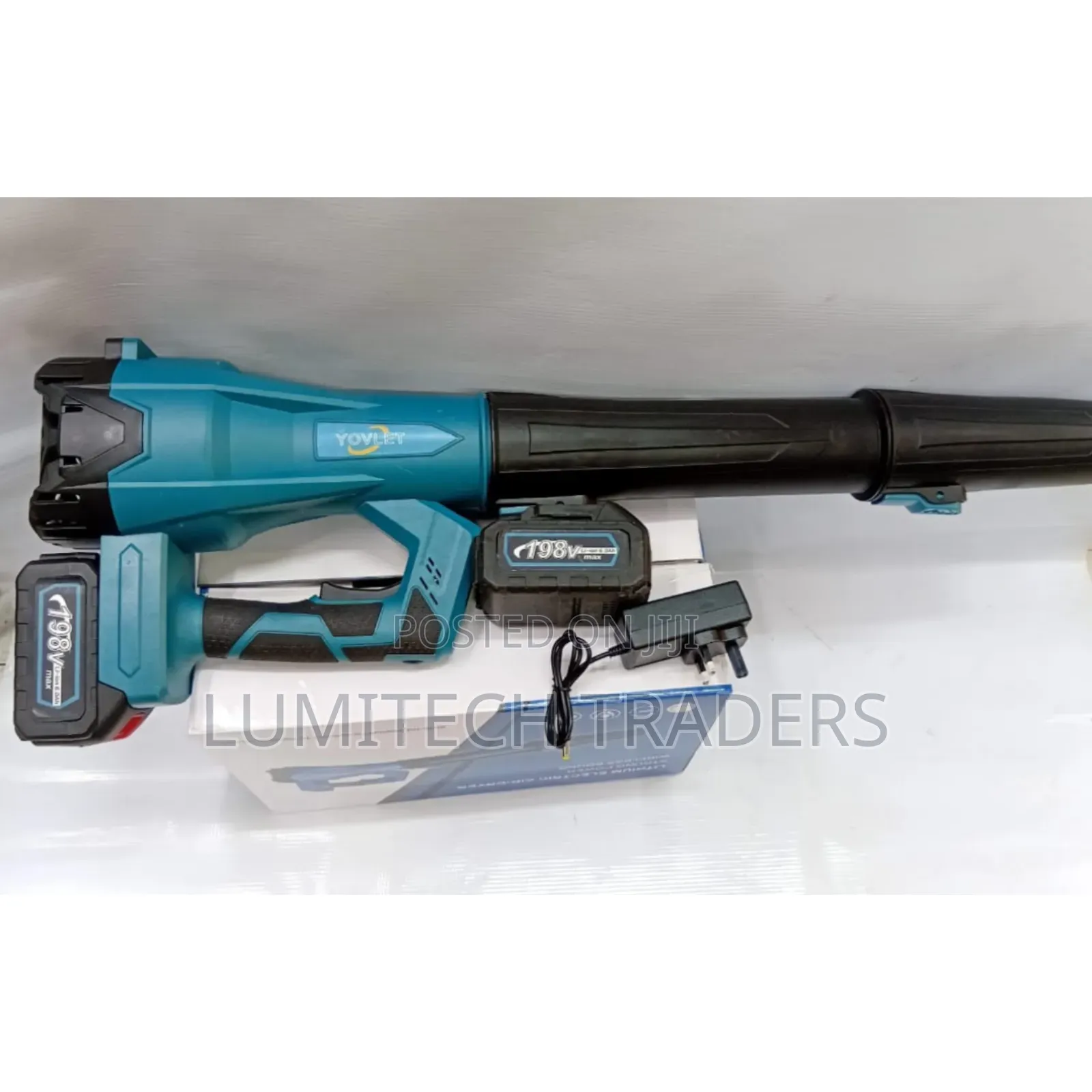 Makita Cordless Leaf Blower 198v