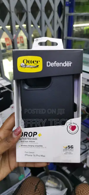 Miseas Otterbox iPhone 16 Pro Max Commuter Series Case - Black