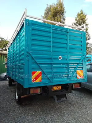 Isuzu I-Series 2007 White