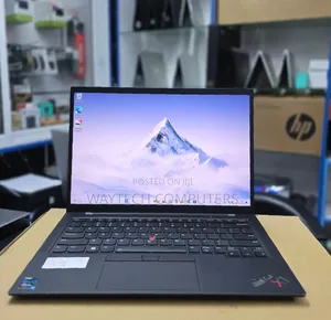 Laptop Lenovo ThinkPad X1 Carbon Gen11 16GB Intel Core i7 SSD 512GB