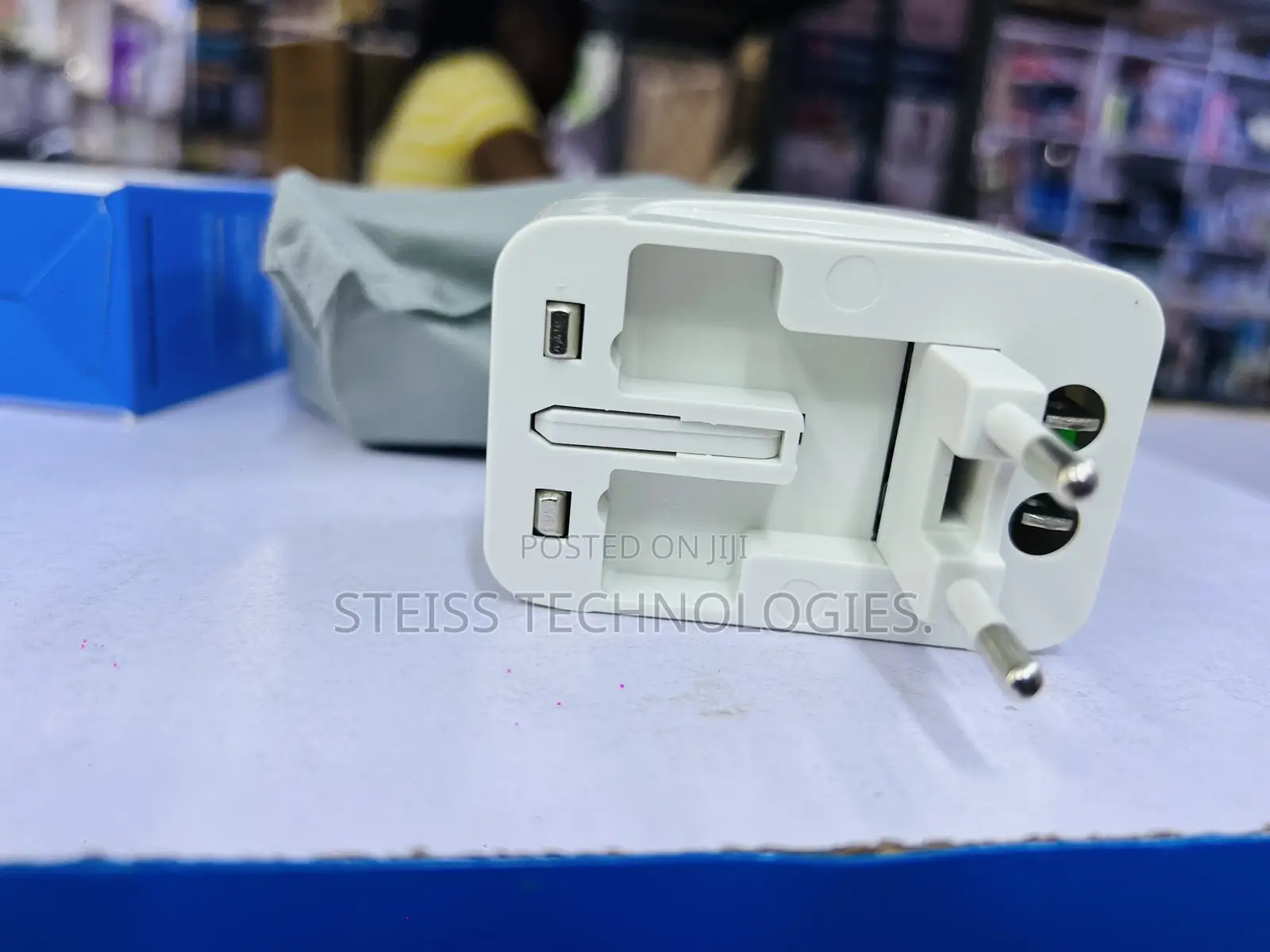 International Universal Adapter