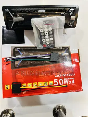 606 Mp3 Radio – Mini Portable Fm Radio With Mp3