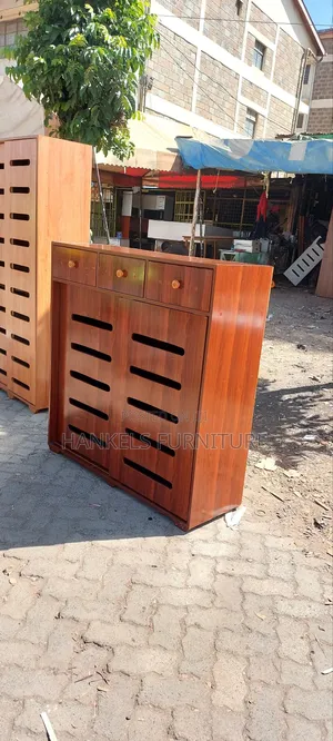 Modern Wooden Chest of Drawers – Stylish Spacious Storage