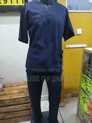 Hospital Uniforms in Blue Can Be Customized