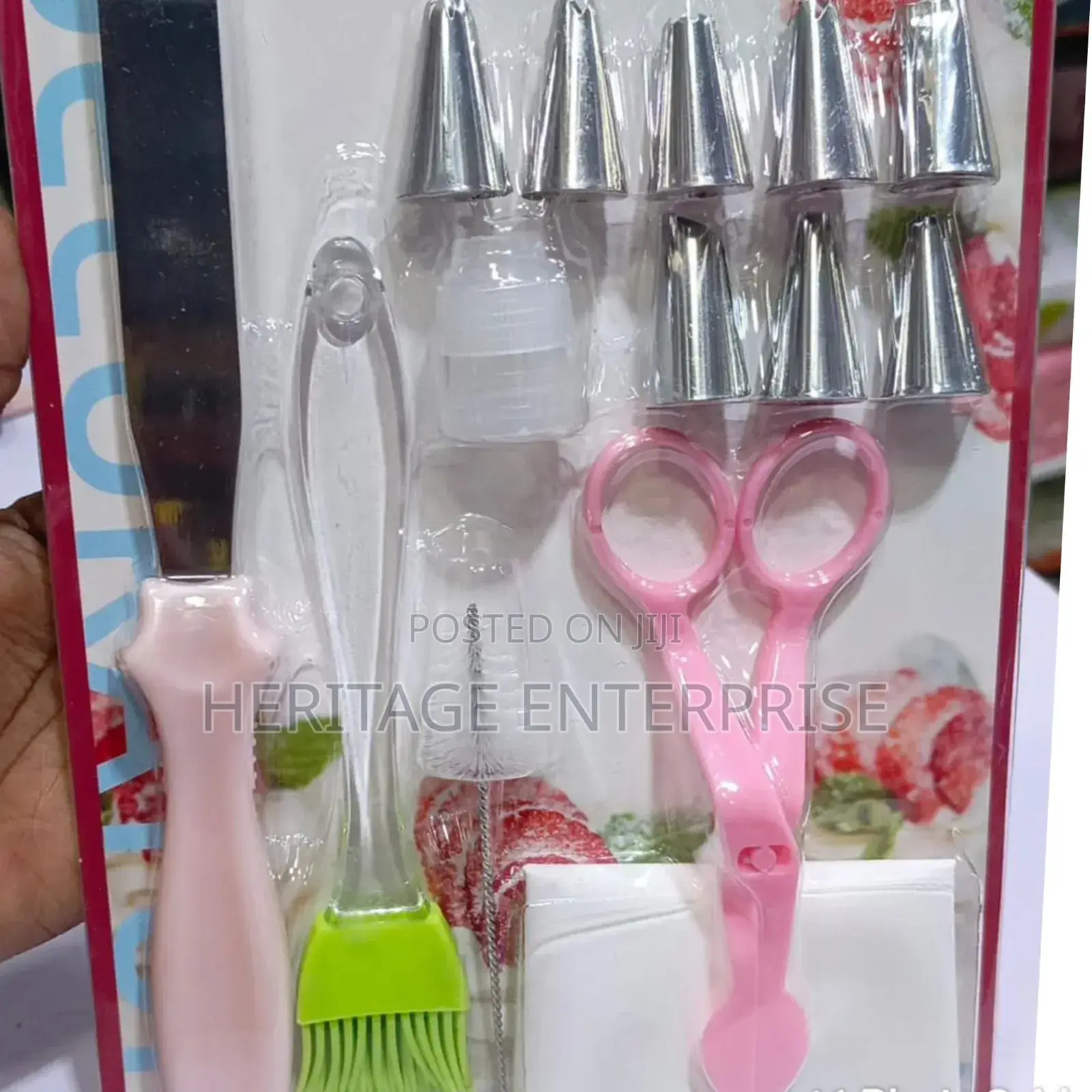 Cake Decorator Set