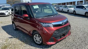 Toyota Roomy 2019 Red