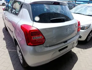 Suzuki Swift 2018 Silver