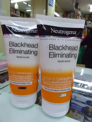 Neutrogena Blackhead Eliminating Facial Scrub.
