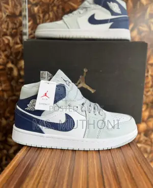 High Top Nike Air Jordan 1 Sneakers Size 38-45