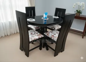 Dinibg Set Polished Wooden Dinibg Set for 4 People Available