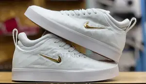 Nike Tiempo